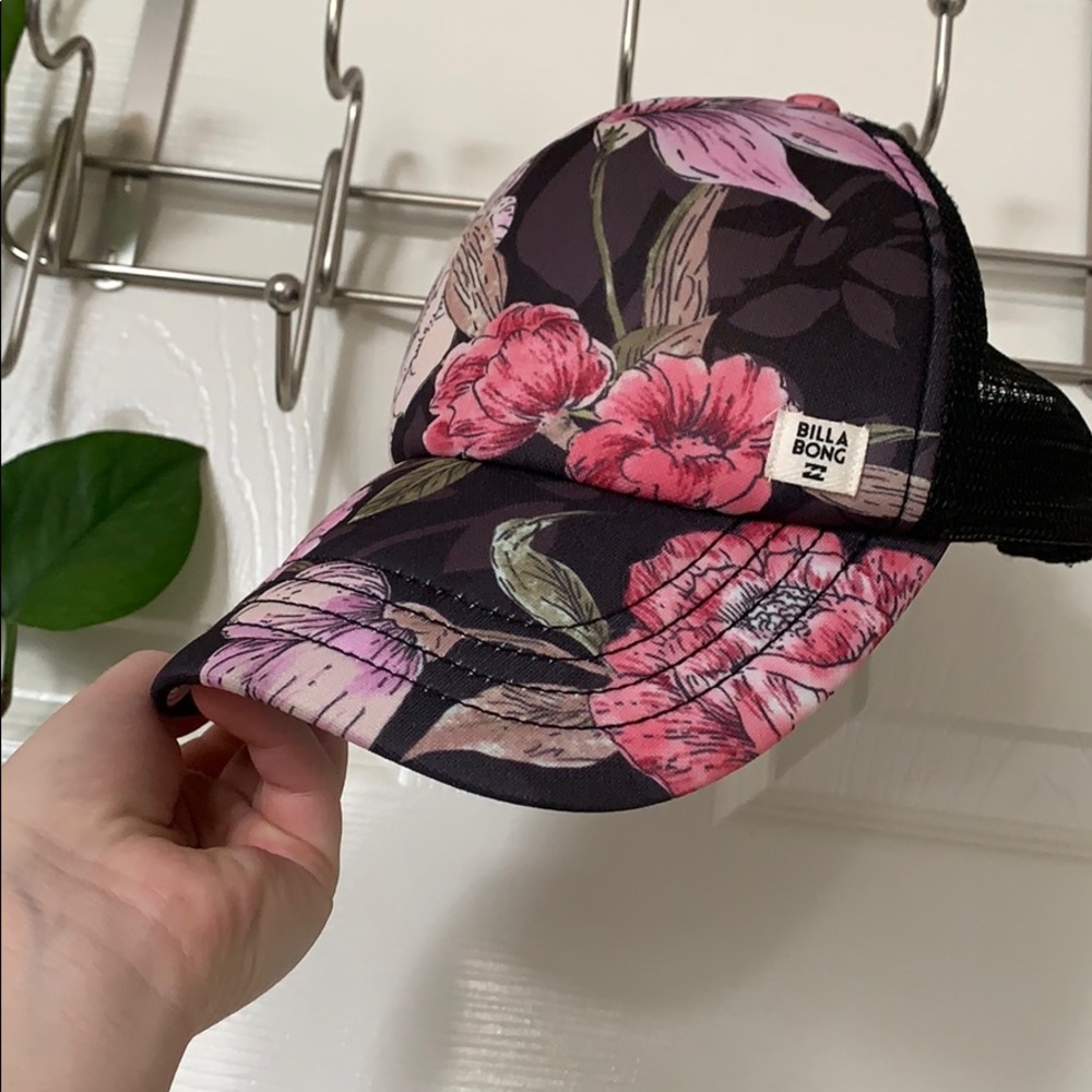 Billabong Floral Hat